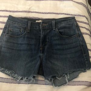 Levi’s Jean ripped Shorts